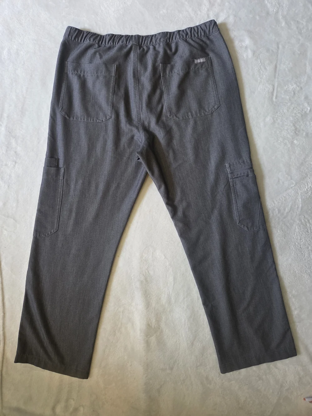 FIGS Mens Cairo Cargo Scrub Pants Graphite Gray Technical Collection Size S